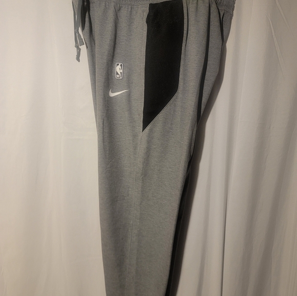 Nike Detroit Pistons Dri-Fit Athletic Pants Mens SZ 4XL-Tall 932966-032 - Picture 2 of 8